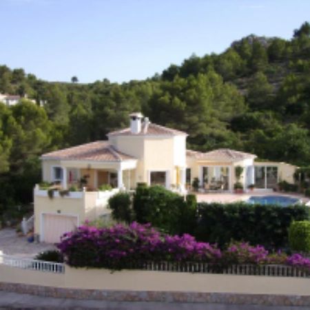 Villa Luxueuse دينايا المظهر الخارجي الصورة